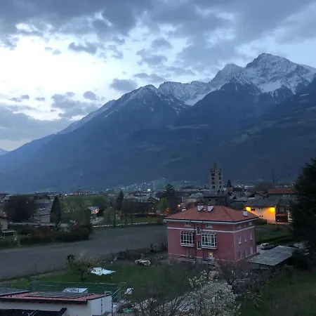 Veduta Montagne Alloggio in famiglia